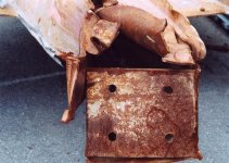 Box Column Failure at Bolt Connector Plate.jpg