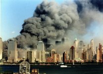 WTC 7 Late afternoon smoke cloud.jpg