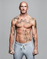 MH1912_GarethThomas-05-e1572361566211.webp